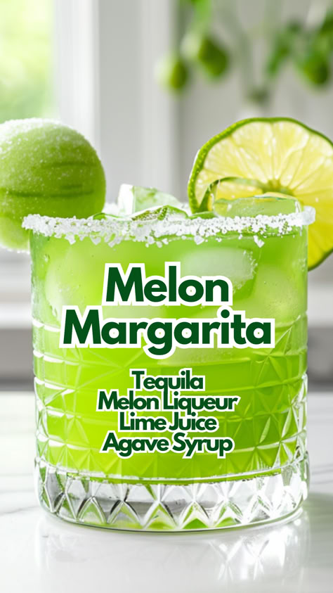 Melon Margarita Green Cocktail Recipes, Melon Liquor Drinks, Summer Margarita Recipes, Melon Margarita Recipe, Cute Cocktail Recipes, Melon Margarita, Margarita Machine Recipes, Margarita Flavors, Lime Cocktails