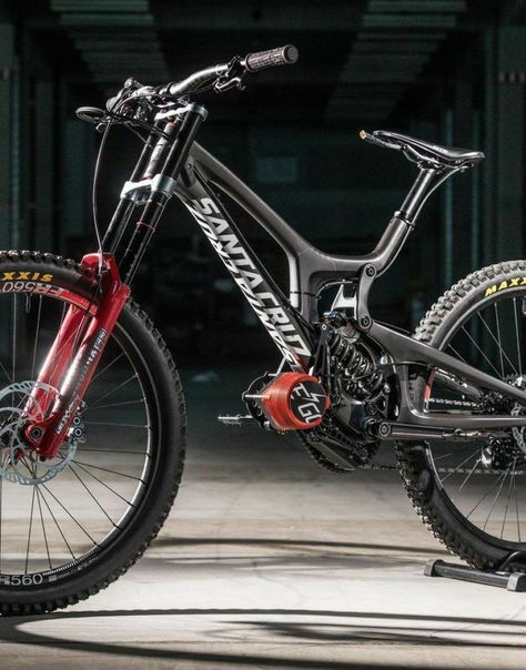 Bicycle Ideas, Electric Bike Kits, Best Electric Bikes, Bicycle Mountain Bike, Downhill Bike, Downhill Mtb, Concept Motorcycles, Mtb Bike Mountain, Electric Mountain Bike