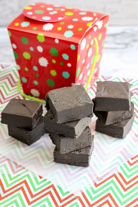 Coal Candy Recipe, Fudge Christmas, Christmas Coal, Homemade Fudge Recipes, Christmas Fudge, Candy Recipe, Homemade Fudge, Healthy Sweet Treats, Favorite Dessert Recipes