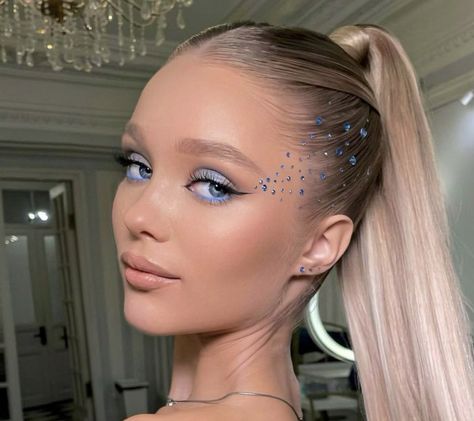 White Party Hair Ideas, Hair Gems Ponytail, Dance Makeup Competition Glitter, Cheer Comp Makeup Looks, Hair Styles With Rhinestones, Hairstyles For Performances, Dance Hair Styles Competition, Hairstyle With Gems, Dance Performance Hairstyles