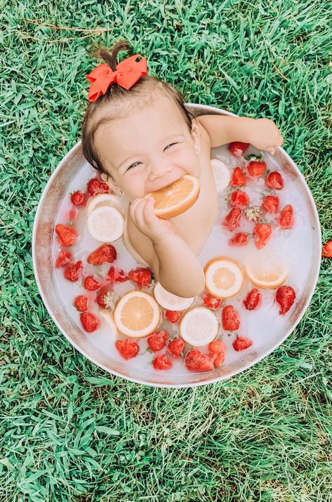 1 Year Milestone Photography, 1 Year Milk Bath Photos, 1 Year Milk Bath Photography, Apple Milk Bath Photos, Fruit Milk Bath Photography, Milk Bath Photography Baby, 1st Birthday Milk Bath Pictures, Summer Baby Pictures, Summer Milk Bath Baby