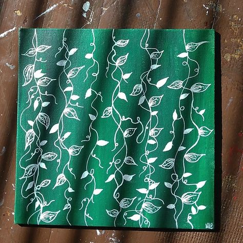 green background with white vines and leaves going vertically down the canvas. Green Theme Painting Ideas, Paintings With White Background, Green And White Painting, Greenery Painting Acrylic Easy, Green Background Painting Ideas, Paintings Green, Canvas Painting Ideas Green Aesthetic, Vines Painting Simple, Acrylic Painting Green Aesthetic