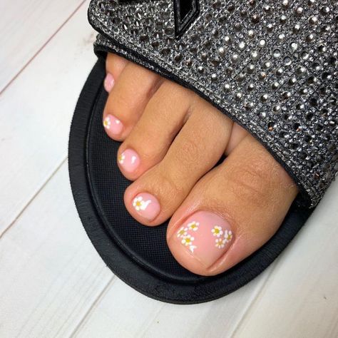 8. Pretty Daisy Pedicure Design Most women are running around and getting ready for their Christmas holiday. Your feet bear your full weight throughout the day... Spring Pedicure Ideas Toenails 2023, Pedicure Ideas 2022, Pedicure Ideas French Tip, Pedicure Ideas French, Holiday Toe Nails Summer, Pedicure Ideas Summer 2022, French Tip Pedicure Ideas, Pedicure Ideas For Summer, Spring Pedicure Ideas Toenails Simple