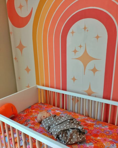 Retro Boho Nursery, Boho Room Wall Decor, Baby Murals Nursery, Disco Themed Nursery, Funky Nursery Ideas, Hippie Nursery Ideas, 70s Themed Nursery, Boho Themed Nails, Funky Baby Nursery