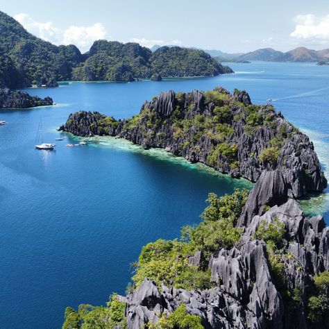 Coron Palawan, Philippines 🌊 Coron Palawan Photography, Coron Palawan Philippines, Coron Palawan, Palawan Philippines, Coron, Palawan, Hd Picture, Patagonia, Philippines