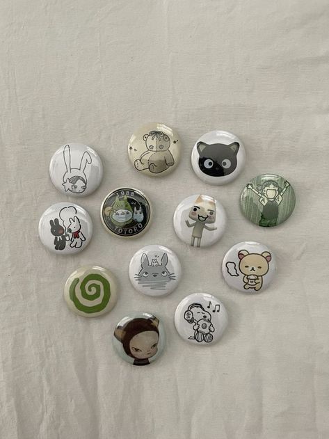 Tanah Liat, Bag Pins, Cute Little Things, Cute Pins, Cute Crafts, الرسومات اللطيفة, Button Pins, Clay Crafts, Things To Buy