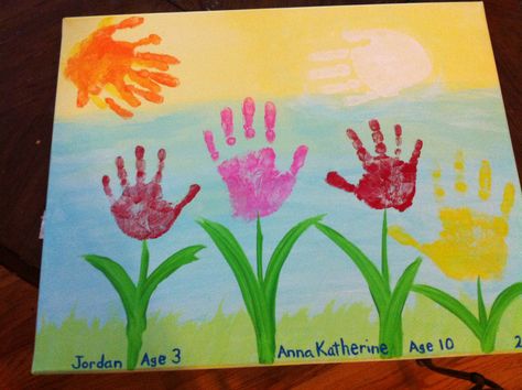 Mothers Day Drawings, Spring Crafts Preschool, معرض فني, Crafts Spring, May Crafts, Toddler Arts And Crafts, Spring Easter Crafts, Kids Canvas, Handprint Craft