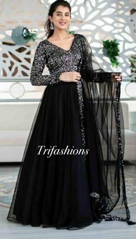 Black Dress Outfit Party Indian, Black Sequin Lehenga, Indian Designer Lehenga, Party Lehenga, Lehenga For Wedding, Dress Lehenga, Sequin Lehenga, Lehenga Bridesmaid, Lehenga Indian