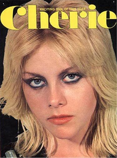 1970's Cherie Curry Chicas Punk Rock, Cherie Currie, Dark Wave, People Pictures, Women Of Rock, Riot Grrrl, Joan Jett, I'm With The Band, Estilo Punk