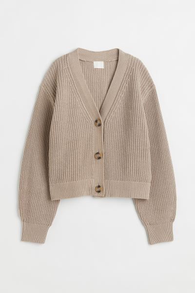 Rib-knit Cardigan | H&M (US) Beige Cardigan Outfit, Light Brown Cardigan, Neutral Clothes, Epic Costumes, Brown Cardigan Sweater, Outfit Pieces, Chique Outfit, Fashion Girly, Wardrobe Capsule