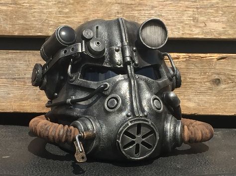 Personal Fallout 3 T-45d power armor helmet. Power Armor Cosplay, T60 Power Armor, T 60 Power Armor Fallout, Fallout 3 Power Armor, T45 Power Armor, Fallout Helmet, Fallout Bos, Fallout 4 Secrets, T 60 Power Armor