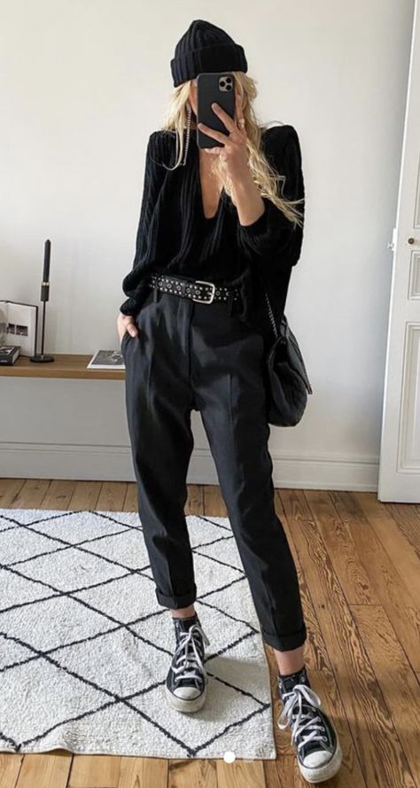 Edgy Outfits All Black, Black City Outfit, Rock Chic Office Outfit, Confidence Outfit Aesthetic, Tough Feminine Style, Fun Black Outfits, Style In Your 30s Edgy, Interesting All Black Outfits, Punk Chic Fashion Classy