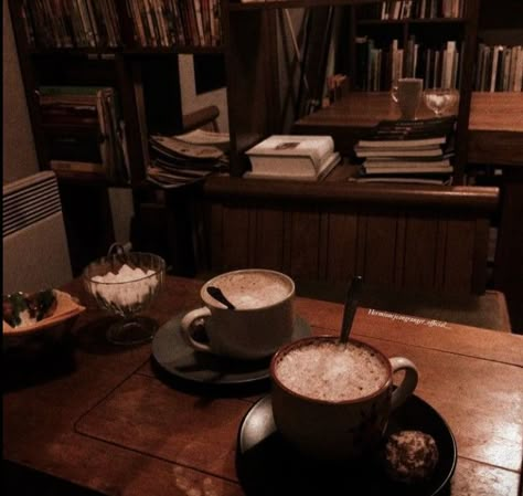 Academia Aesthetic Home, Dark Academia Coffee Shop, Dark Academia Aesthetic Home, Tis Autumn, Cozy Morning, Cozy Coffee Shop, Coffee Shop Aesthetic, Aesthetic Cozy, Aesthetic Home Decor