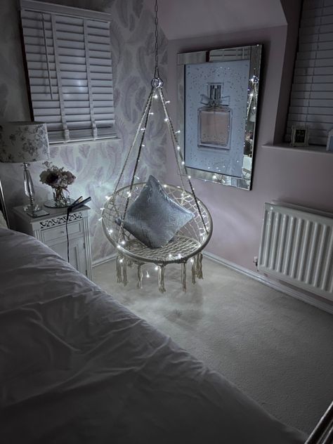 Ceiling Chair Bedroom, Pink Bedroom Led Lights, Cute Room Ideas Aesthetic Led Lights, Chair Hanging From Ceiling, Room Swing Chair, Swing In Bedroom, Swings For Home, Swing Chair Bedroom, Bedroom Swing