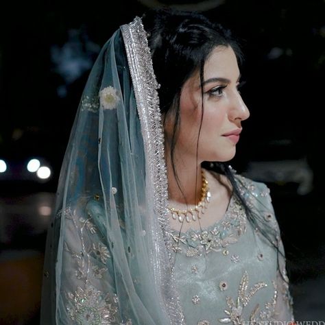 Subtle makeup with open hairdo & sky blue dress #pakistani #instagood #engagement @pakweddings @bestbridalwear @pakistanbridaldressesonline Makeup To Go With Light Blue Dress, Open Hairdo, Sky Blue Gown, Pakistani Wear, Engagement Look, Dress Pakistani, Light Makeup Looks, Sky Blue Dress, Subtle Makeup