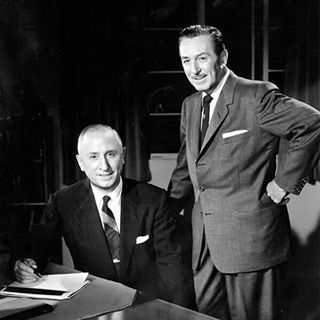 The founders.#walt #roy #disney #waltdisney #waltdisneycompany #waltdisneystudios Roy Disney, Disney+ Icon, Walt Disney Quotes, Walt Disney Imagineering, Club Magazine, Walter Elias Disney, Disney Imagineering, Post Facebook, Mickey Mouse Club