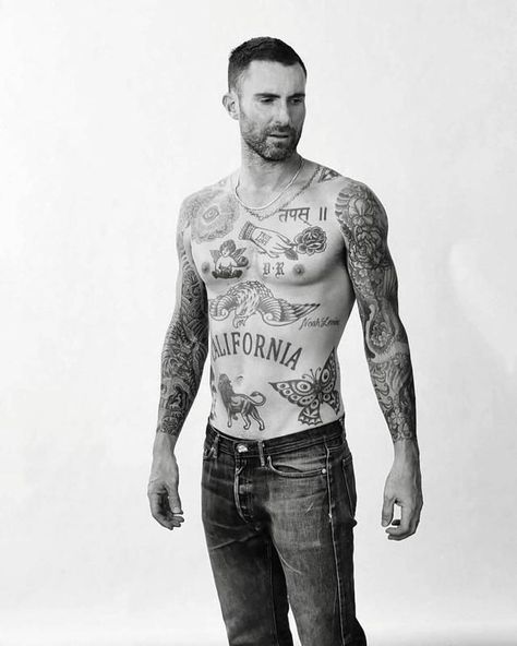 Adam Levine Haircut, Adam Levine Tattoos, Adam Levine Shirtless, Adam Levine Style, Paul Banks, The Best Tattoos, Saved Tattoo, Best Tattoos, Human Canvas