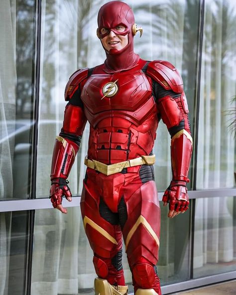 The Flash Cosplay, Cw Arrow, Flash Cosplay, Flash Costume, Flash Comics, Cosplay Reference, Dc Cosplay, Fastest Man, Barry Allen