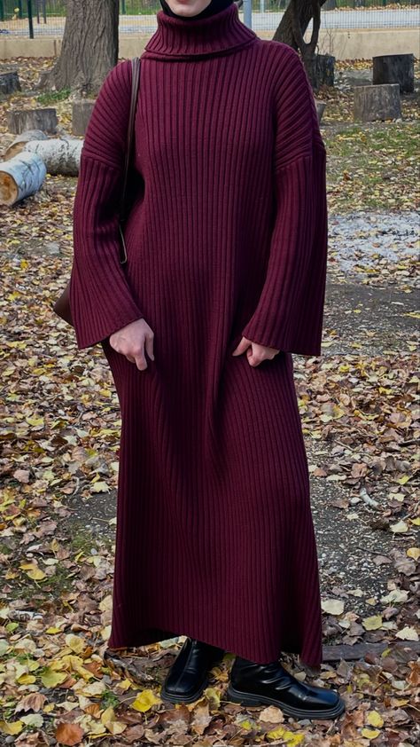 maxi warm red dress 🍁 Maxi Dress Hijab Outfits, Maxi Dress Hijab, Red Hijab, Modest Winter Outfits, Street Hijab, Sweater Designs, Street Hijab Fashion, Modesty Outfits, Full Outfits