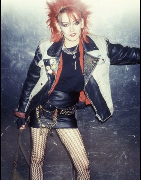 80s Punk Fashion, Stile Punk Rock, Indie Outfits Grunge, Look 80s, 1980s Fashion Trends, 70s Punk, 80s Punk, Punk Culture, 1980s Style