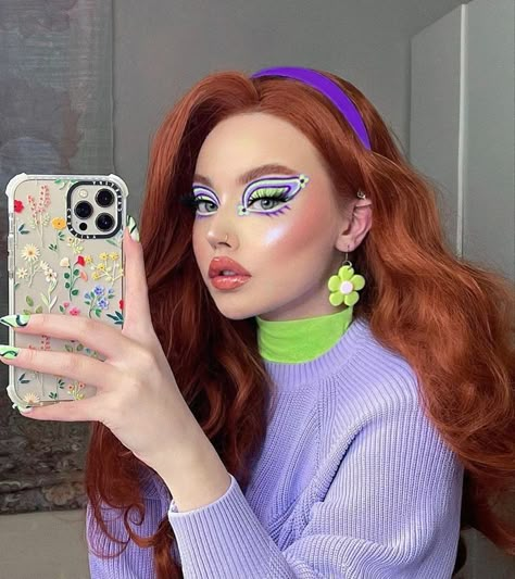 Purple Christmas Makeup, Green And Purple Makeup, Makeup Karakter, Maquillage On Fleek, Vibrant Makeup, Euphoria Makeup, Inspo Makeup, Makeup Drawing, Easter Makeup