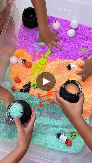 34K views · 590 reactions | Halloween Insta-Snow: https://www.friendsartlab.com/halloween-insta-snow-sensory-bin/ | Friends Art Lab | Retrospectre · Halloweentown Theme Minions Sensory Bin, Room On The Broom Sensory Bin, Halloween Themed Sensory Bin, Jack O Lantern Sensory Bin, Mystery Sensory Boxes Halloween, Halloween Rice Sensory Bin, Snow Sensory, Sensory Ideas, Friends Art