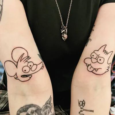 Matching Simpsons Tattoos, The Simpsons Tattoo Ideas, Cartoon Matching Tattoos, Matching Cartoon Tattoos, Itchy And Scratchy Tattoo, Simpsons Flash Tattoo, Simpson Tattoo Ideas, Simpsons Tattoo Ideas, The Simpsons Tattoo