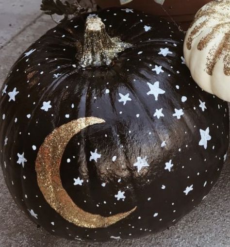 Glitter Painted Pumpkins, Night Sky Pumpkin Painting, Large Pumpkin Painting Ideas, Painted Mini Pumpkins Halloween, Pumpkin Decorating Paint Simple, Witchy Painted Pumpkin, Painted Orange Pumpkins, Black Painted Pumpkin Ideas, Acotar Pumpkin Painting