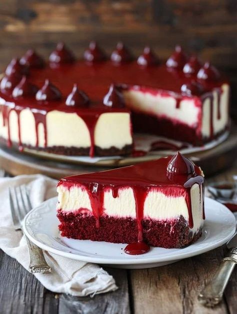 Christmas Red Velvet Cheesecake, Red Cheesecake, Red Velvet Cheesecake Recipe, Recipes Tutorials, Velvet Cheesecake, Red Velvet Cheesecake, Cheesecake Filling, Food Drinks Dessert, Red Food