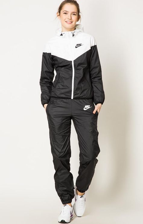 Womens Tracksuit Outfit, Tracksuit Outfit Women, Nike Sweat Suits, Windbreaker Tracksuit, Tracksuit Style, Looks Adidas, Best Clothing Brands, Track Suits, Shell Suit