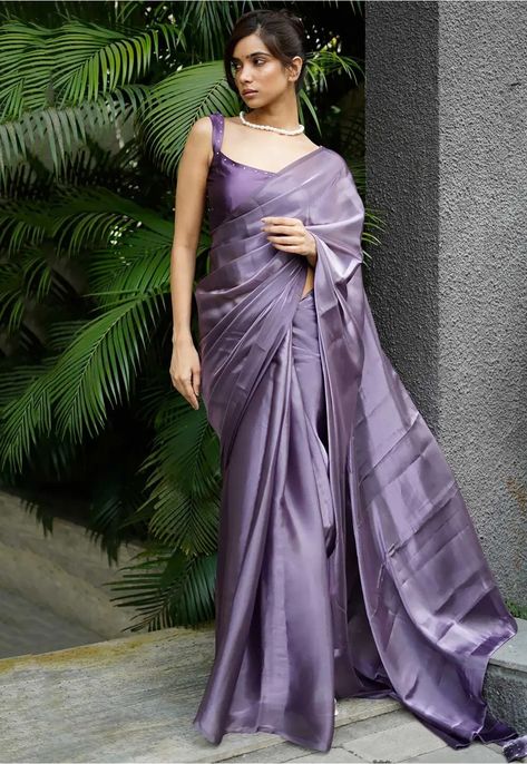 Solid Color Satin Georgette Saree in Dark Purple Dark Purple Saree, Red Saree Blouse, Purple Saree, Plain Saree, Indian Saree Blouse, Indian Saree Blouses Designs, Utsav Fashion, Satin Saree, Red Saree