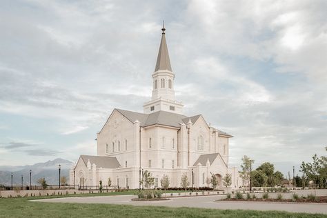 Taylorsville, Utah - Dustin Bitter Photography Taylorsville Utah Temple, Saratoga Springs Utah, Temple Photo, Lds Temple Pictures, Christian Quotes Wallpaper, Utah Temples, Ogden Utah, Temple Pictures, Very Nice Pic