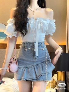 Outfit Yellow, Short Skirts Outfits, Fancy Short Dresses, Fashion Week Outfit, Prom Dress Inspiration, Stylish Clothes, Evening Dresses Elegant, Kpop Fashion Outfits, Online Stores