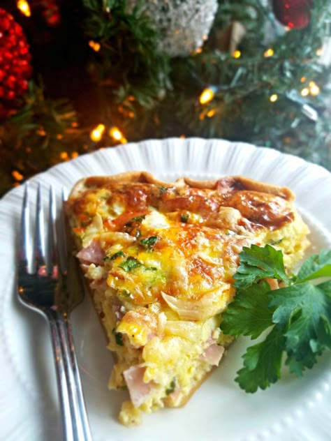 Carla Halls Ham And Gruyere Quiche | Meemaw Eats Quiche Ham, Ham Christmas, Ham And Gruyere, Gruyere Quiche, Breakfast Quiche Recipes, Quiche Recipes Easy, Breakfast Quiche, What's For Breakfast, Christmas Breakfast