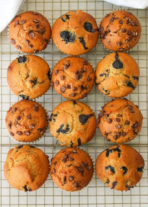 Quick & Easy Sourdough Muffins (with Sourdough Discard) - Just Jessie B Protein Powder Muffins, Oat Flour Muffins, Blackberry Muffin, Sourdough Muffins, Almond Flour Muffins, Almond Muffins, Sourdough Starter Discard Recipe, Easy Sourdough, Raspberry Muffins