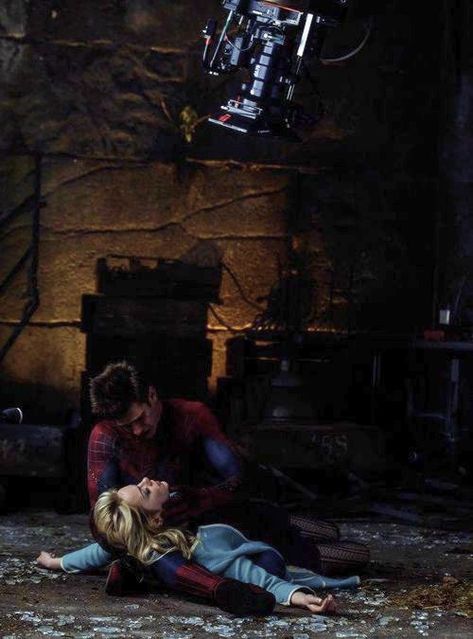 Emma Stone Gwen Stacy, The Amazing Spiderman 2, Andrew Garfield Spiderman, Garfield Spiderman, Amazing Spiderman Movie, Spiderman Spider, I Cried, Spider Man 2, Movies And Series