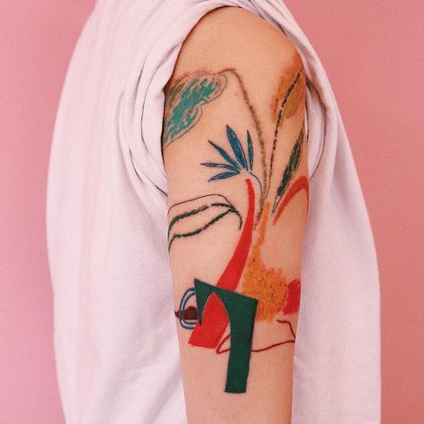 Matisse Tattoo, Best Tattoos For Women, Plant Tattoo, Modern Tattoos, Line Work Tattoo, Book Tattoo, Abstract Tattoo, Line Tattoos, Beautiful Tattoos