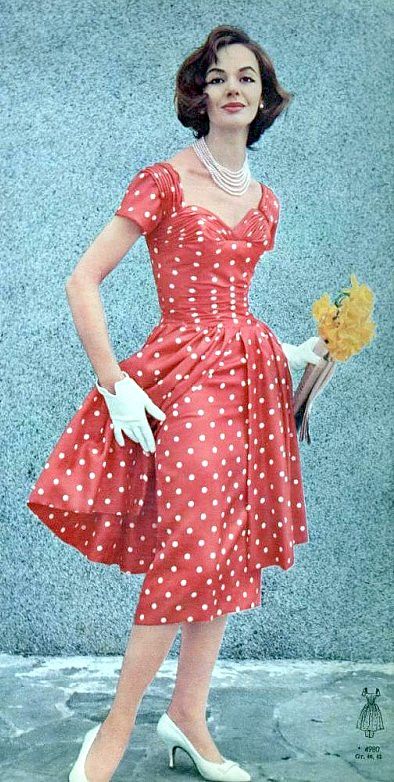 Red polka-dot cocktail dress, Burda Moden, March 1958 | Flickr Vestidos Pin Up, Vintage Fashion 50s, Fashion 1950, Dots Fashion, Fashion 50s, Red Polka Dot Dress, Fifties Fashion, Look Retro, Fashion 1950s