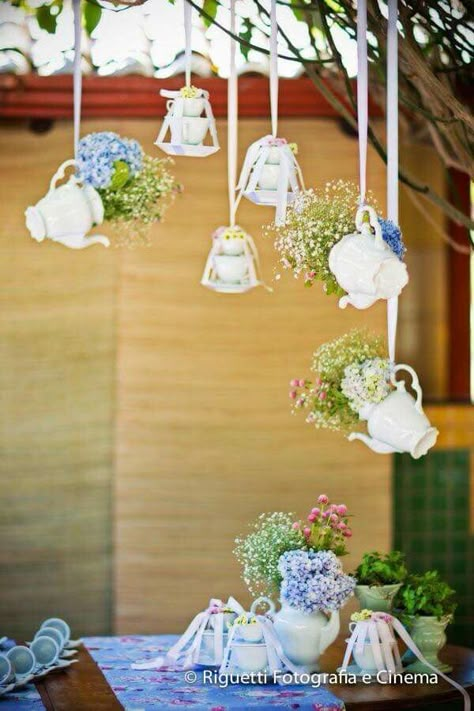 Vintage Tea Parties Decorations, Kitchen Tea Decor, Tea Party Decorations Table Diy, Spring Tea Party Decorations, Indoor Garden Tea Party, Elegant Tea Party Decorations, Tea Party Photo Backdrop Ideas, High Tea Themes Ideas, Whimsical Tea Party Decorations