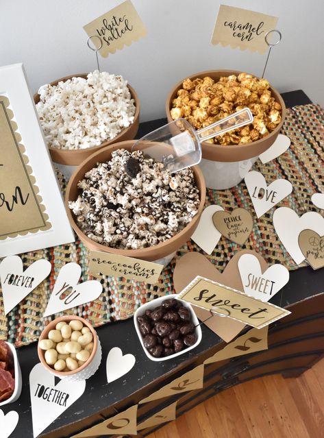 A popcorn bar is a fun treat idea for Valentine's Day! Boho Popcorn Bar, Popcorn Charcuterie Board Ideas, Harvest Party Food, Popcorn Bar Ideas, Popcorn Bar Toppings, Popcorn Board, Meeting Themes, Popcorn Display, Corn Bar