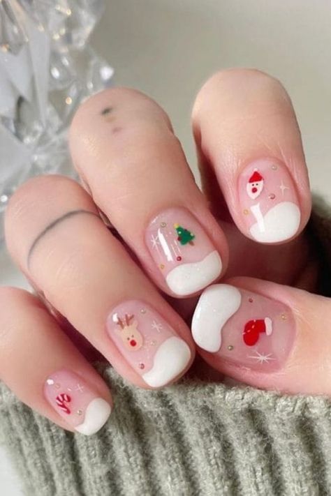 It’s almost time for the most joyous season of the year to arrive, which makes now the ideal moment to Short Christmas Nails, Brown Nails Design, Halloween Acrylic Nails, Minimalist Nail Art, Christmas Gel Nails, Blush Nails, Pretty Nail Designs, White Nail Designs, Short Nail Designs