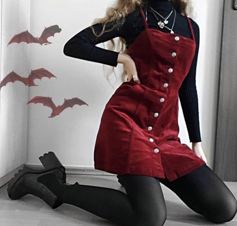 Red Goth Outfits, Casual Day Outfits, Vintage Grunge, Red Outfit, Grunge Style, Mode Vintage, Black Tights, Aesthetic Vintage, Casual Style Outfits