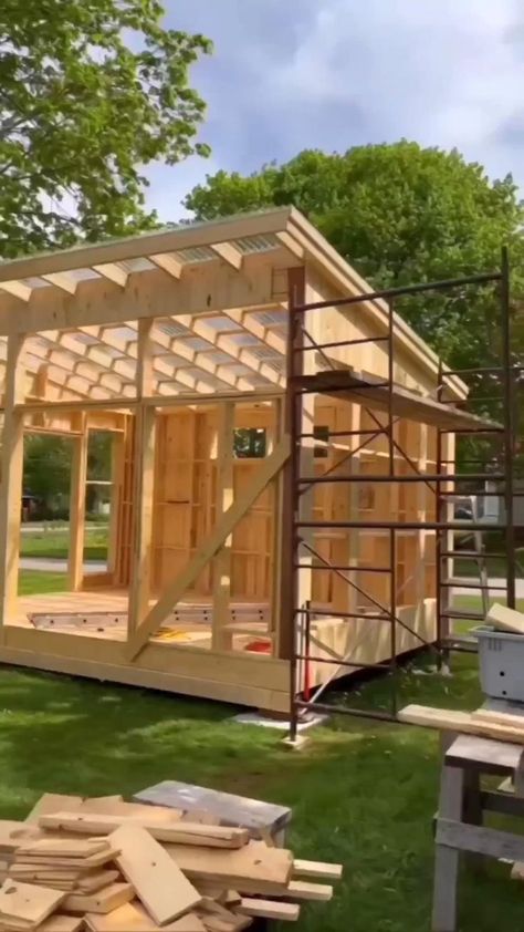 Greenhouse Build, Backyard Structures, Diy Greenhouse Plans, Outdoor Greenhouse, Greenhouse Shed, Build A Greenhouse, Small Patio Garden, Home Greenhouse, Backyard Greenhouse