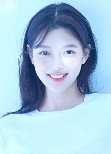 Jennie Photoshoot White Background, Kim Yoo Jung Fashion, Kim Yoo Jung Photoshoot, Iu Close Up Face, Kim You Jung, Kim Yoo Jung, Kdrama