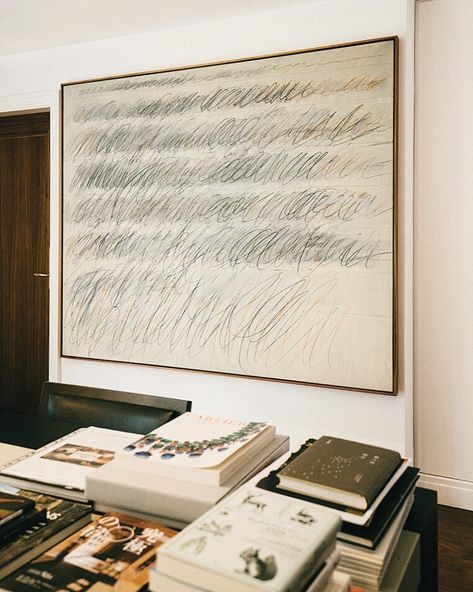 The London List, Magazine’s Instagram photo: “The home of collector Pierre Chen, Taipei; Cy Twombly’s ‘Untitled’ (1971)  hangs behind a desk in the study  . . . . .  Photograph by…” Cy Twombly Paintings, Cy Twombly, Wax Crayons, Art Attack, Western Art, Art Collector, The Wall, Home Art, Art Nouveau