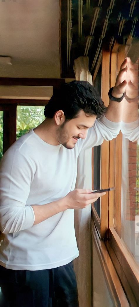 Akkineni Akhil, Akhil Akkineni, Beautiful Dp, Bal Hanuman, South Hero, Men Fashion Photoshoot, Disney Paintings, Indian Actors, Red Shirt