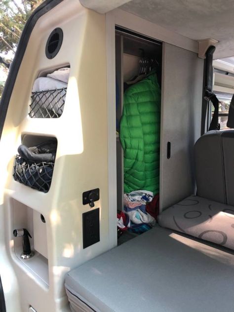 Eurovan Camper Interior, Vw Eurovan Camper, Vr6 Engine, Eurovan Camper, Volkswagen Transporter T4, Vw Eurovan, Medford Oregon, T4 Transporter, Luggage Carrier