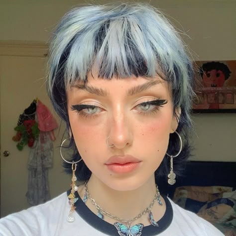 Eve 🍑 on Instagram: “DOUBLE BLUE MULLET ‼️⁉️‼️also keep an eye out on my YouTube for a vid soon about how I cut, dyed and styled the mullet ;P” Blue Mullet, Eve Frsr, Punk Hair, Mullet Hairstyle, Dye My Hair, Hair Reference, Cut My Hair, Hair Inspo Color, Grunge Hair