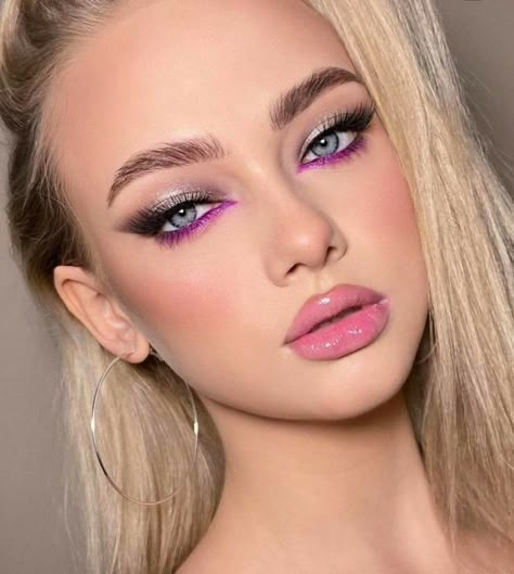 Matte Make Up, Grey Makeup, Mekap Mata, Makeup Tip, Pink Glam, Smink Inspiration, Eye Makeup Designs, Dope Makeup, Makijaż Smokey Eye