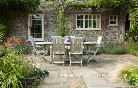 Cottage Garden Patio, Stone Terrace, Rustic Landscaping, Dream Backyard Garden, Large Backyard Landscaping, York Stone, Backyard Garden Layout, Rustic Backyard, Courtyard Gardens Design